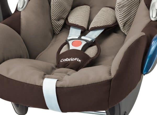 Peekaboo Ibiza babyspullen verhuur baby autostoeltje maxi